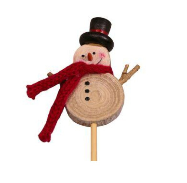 Holz-Schneemann am Stab