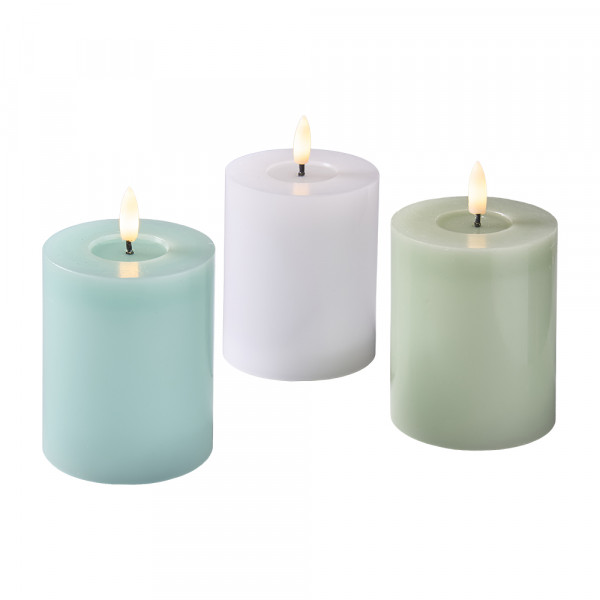 (010) LED Kerze mit Batterie 3f sort.