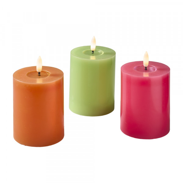 (085) LED Kerze mit Batterie 3f sort.