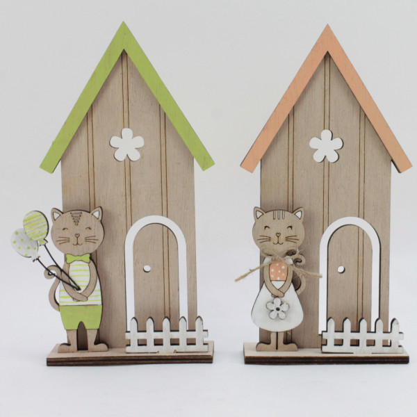 Holz-Häuser m. Katzen Luca u. Luci